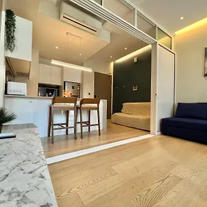 Five Star Klcc 500m Lrt Full Luxury Facilities Superb Location! , Kuala Lumpur Malaysia