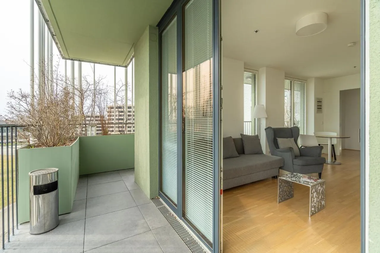 Easy Flat Green Prater Bécs 0*,