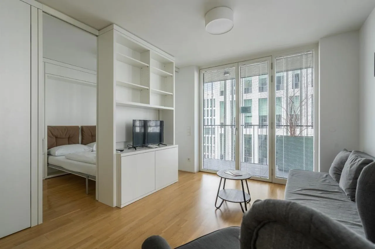Easy Flat Green Prater Viyana 0*,  Avusturya