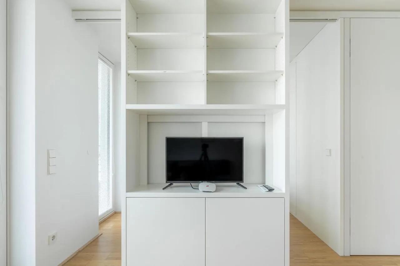 Easy Flat Green Prater Viena